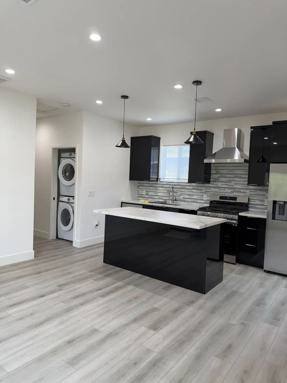 Cho thuê ADU 2 phòng ngủ – 2.5 phòng tắm tại Anaheim
